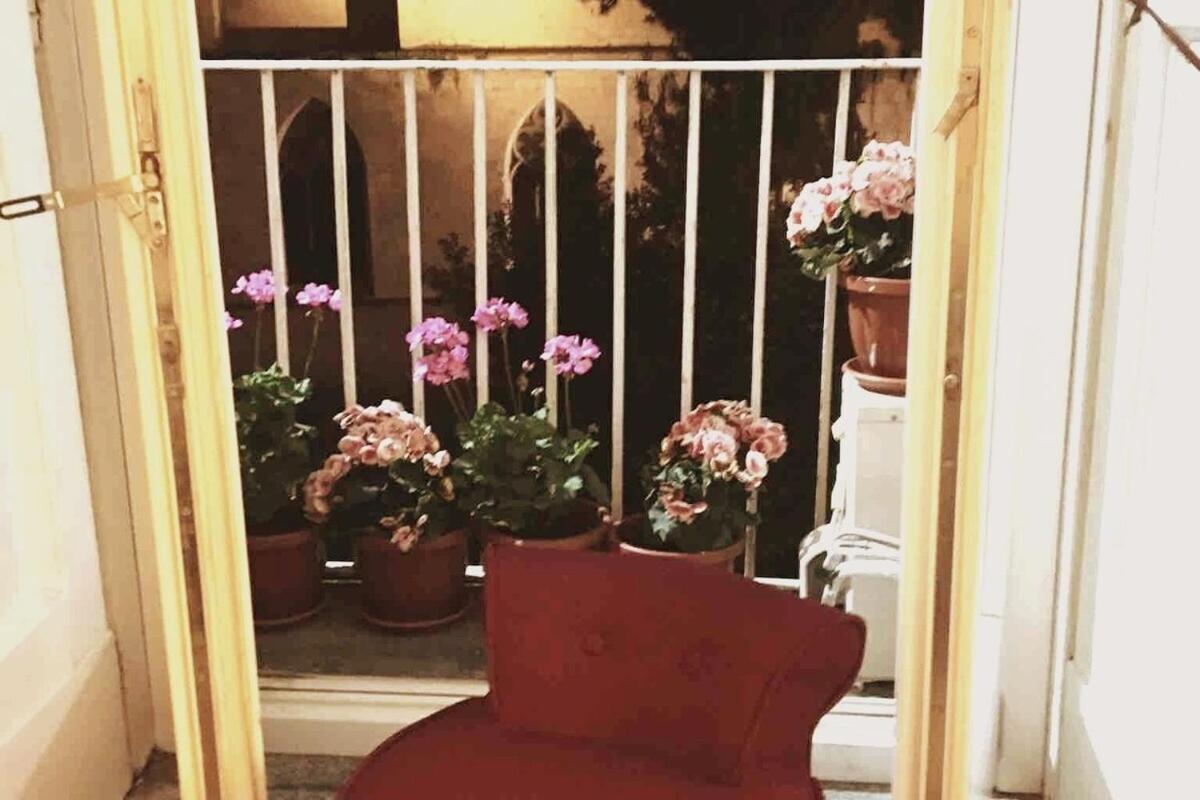 Appartement Maria Rosaria A Santa Chiara Spaccanapoli Extérieur photo