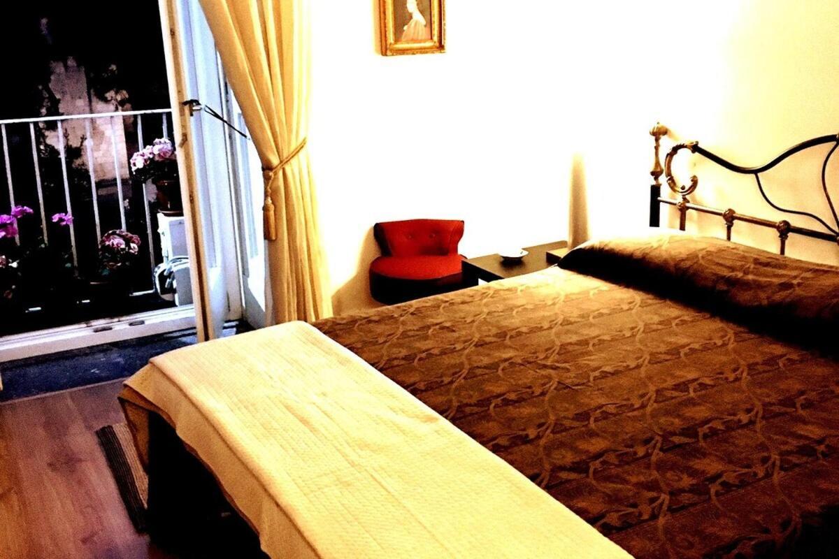 Appartement Maria Rosaria A Santa Chiara Spaccanapoli Extérieur photo